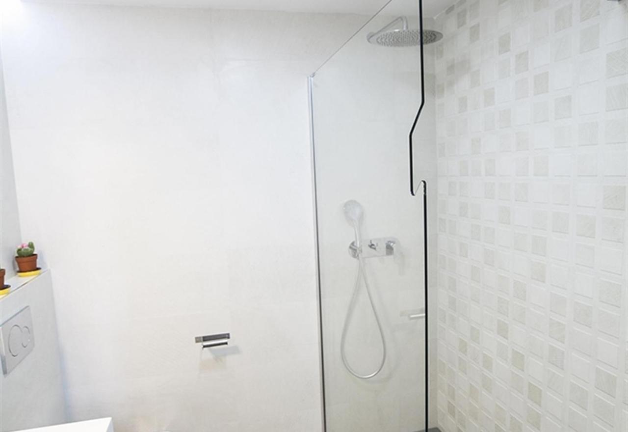Super Front Line Modern New Apartm Нерха Екстериор снимка